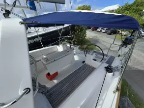 Thumbnail von Beneteau Oceanis 38.1 Sea Hunt