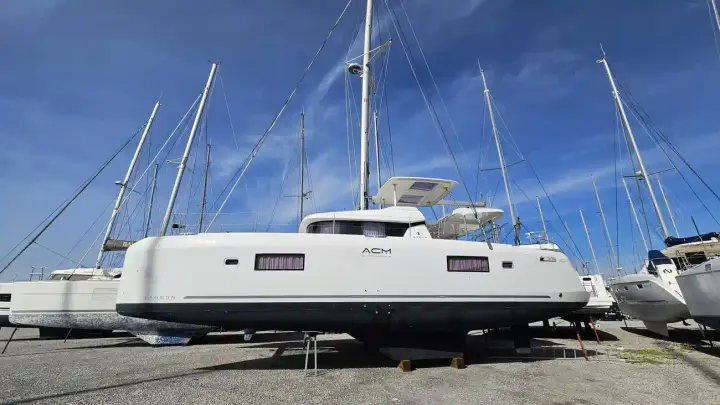 Lagoon 42