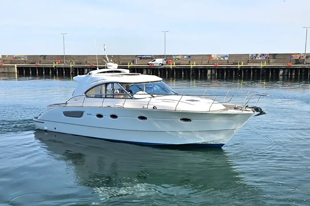 Beneteau Flyer 12 Cabin CLOUD NINE