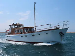 Fleur de Lys 50 Adrienne