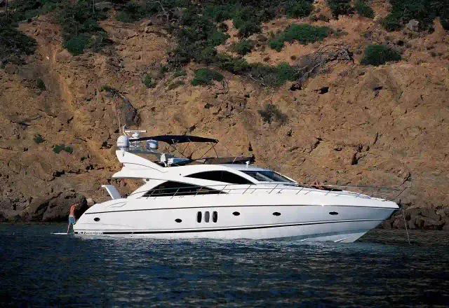 Sunseeker Manhattan 66 SILVER SPIRIT OF POOLE