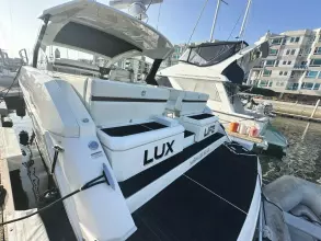 Thumbnail von Cruisers Yachts 390 Express Coupe LUX LIFE