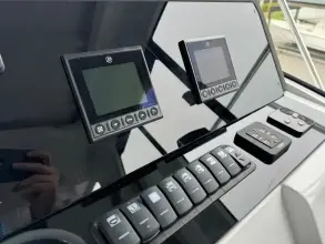 Thumbnail von Sealine S335V