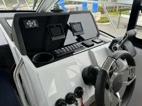 Thumbnail von Sealine S335V