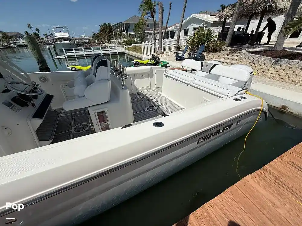 Thumbnail von Century 3200 CC