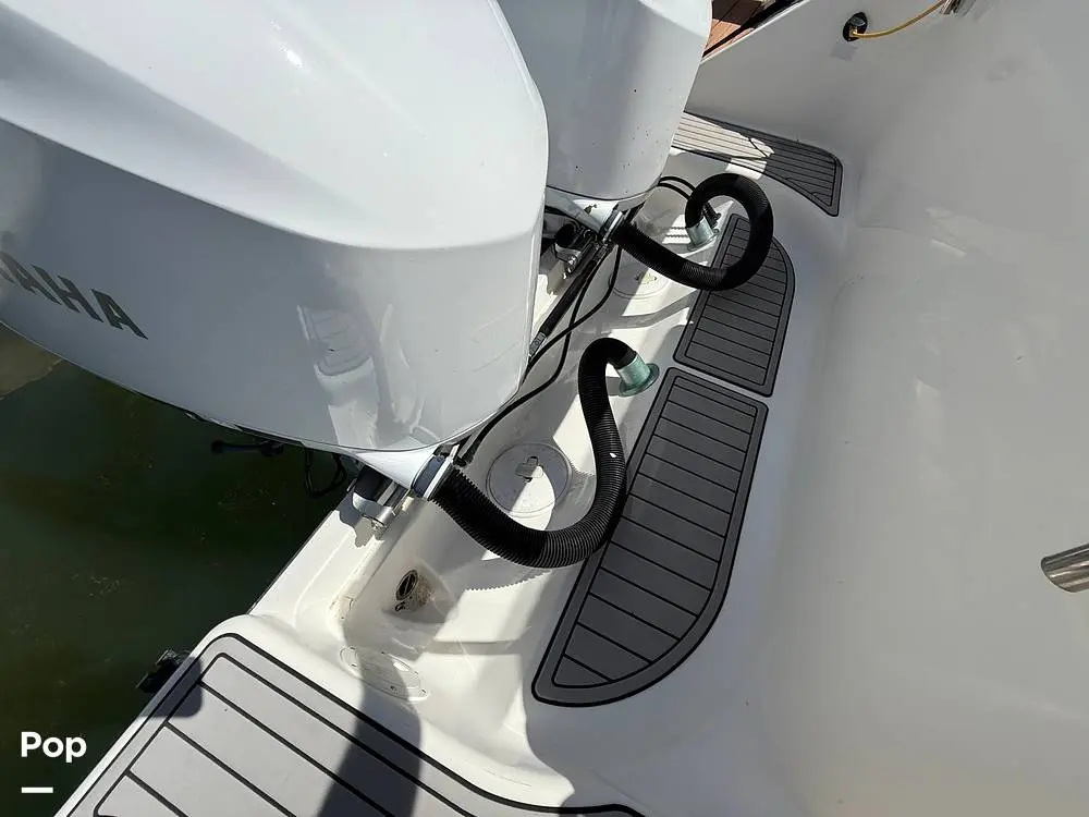 Thumbnail von Century 3200 CC