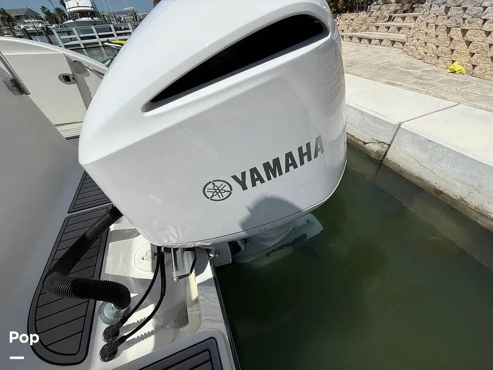 Thumbnail von Century 3200 CC