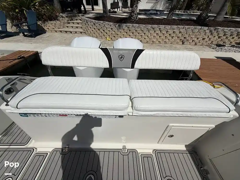 Thumbnail von Century 3200 CC