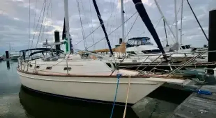 Island Packet 380