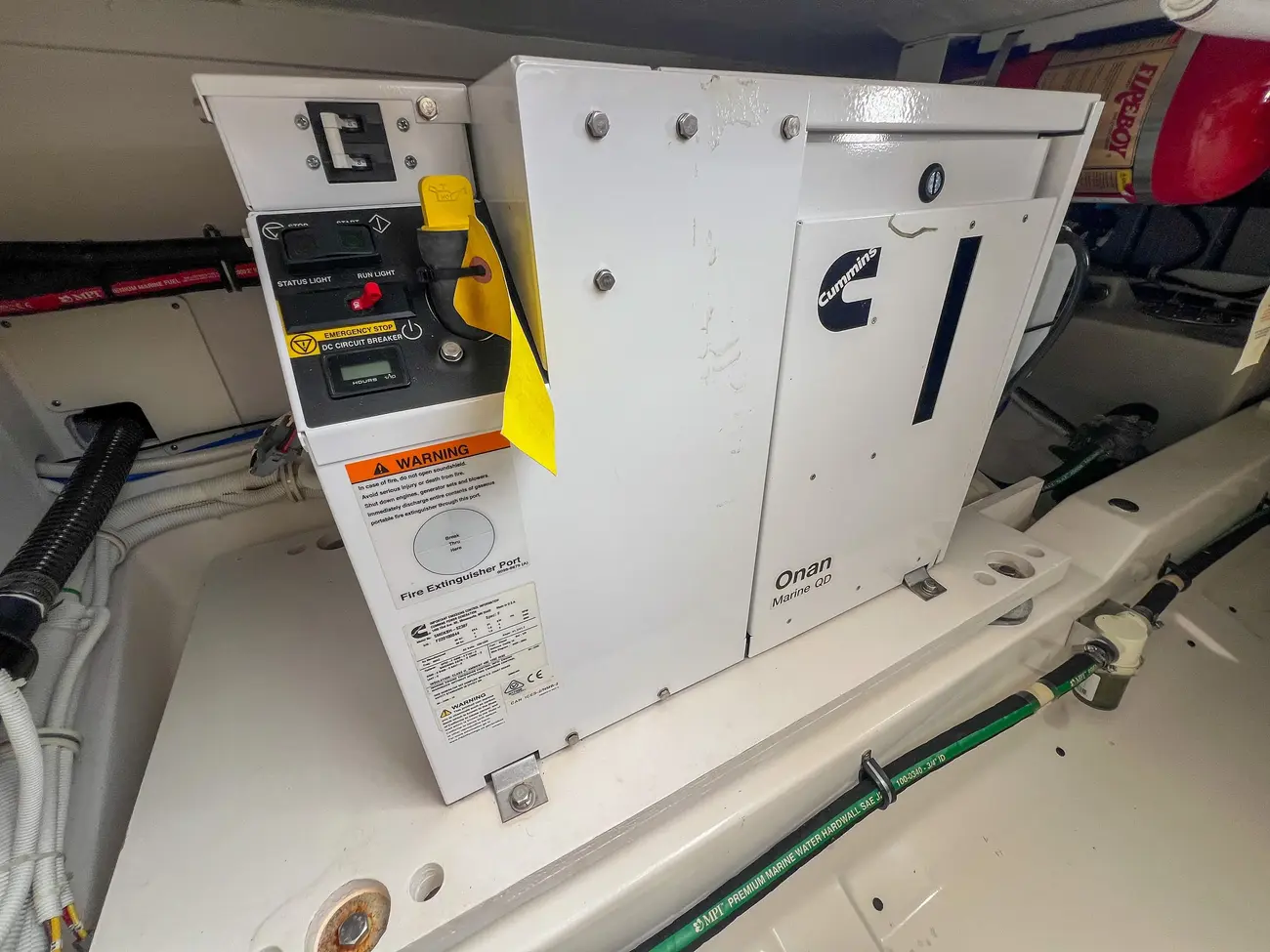 Thumbnail von Tiara Yachts 38 LS