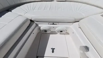 Thumbnail von Intrepid 327 CC