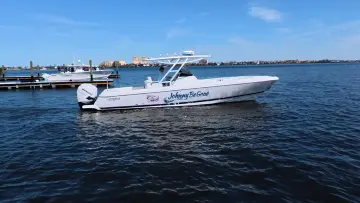 Thumbnail von Intrepid 327 CC