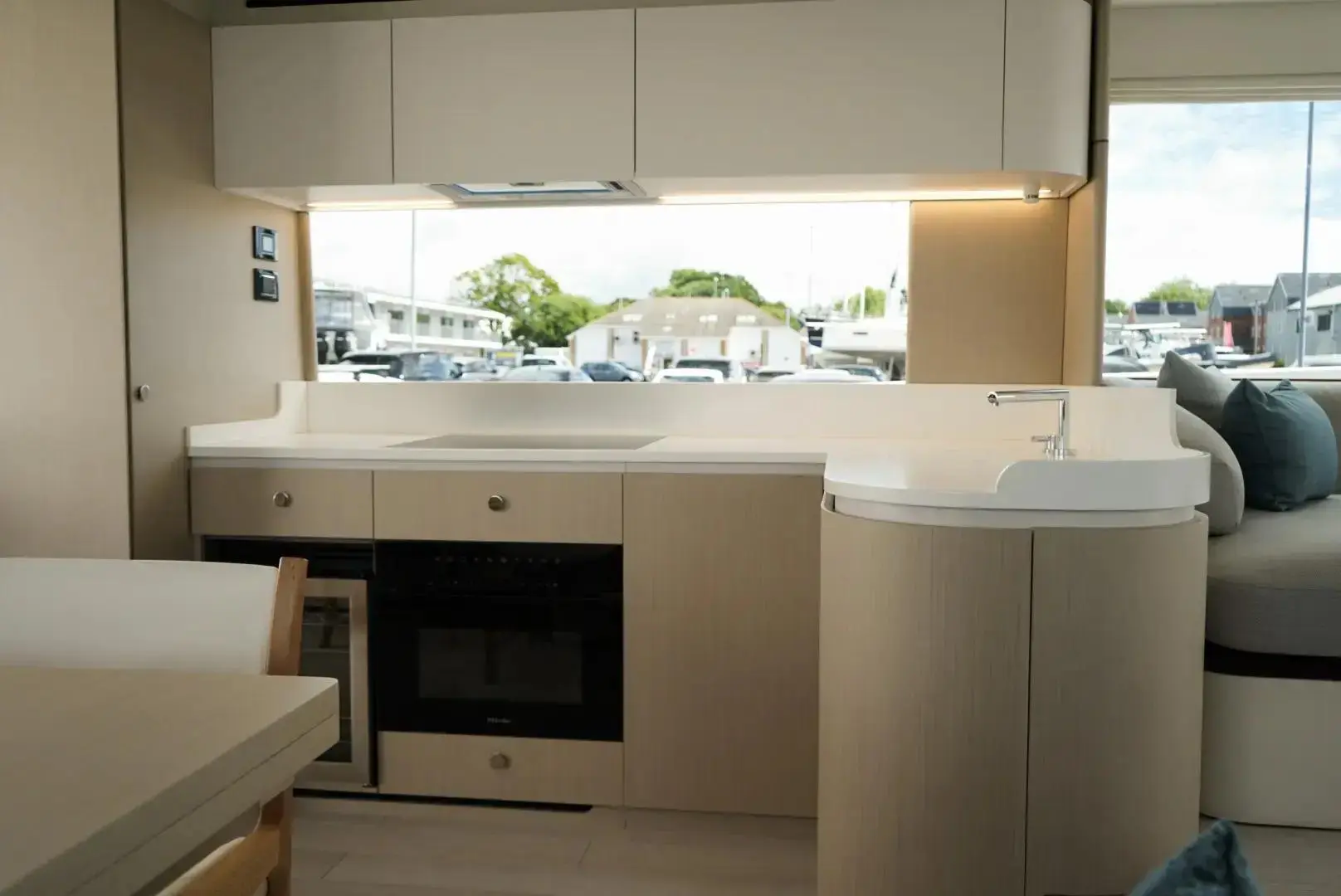 Thumbnail von Azimut 68