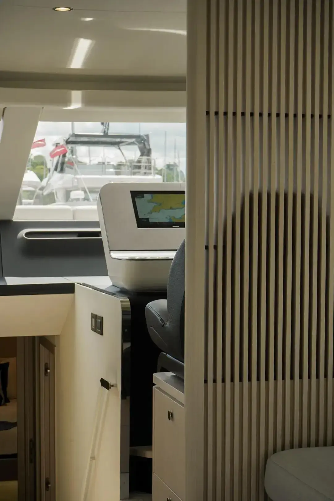 Thumbnail von Azimut 68