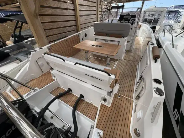 Beneteau Flyer 9 Spacedeck