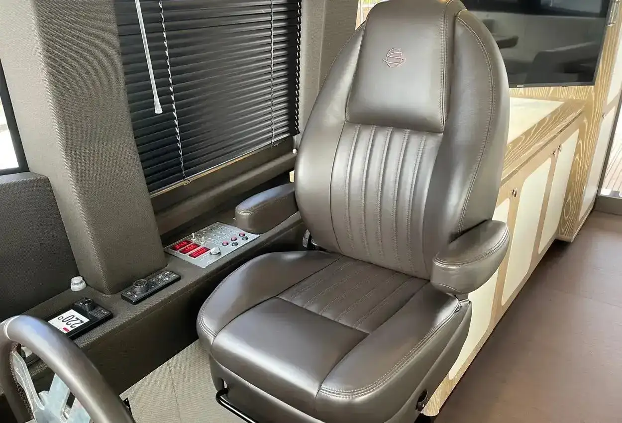 Thumbnail von Azimut Magellano 53