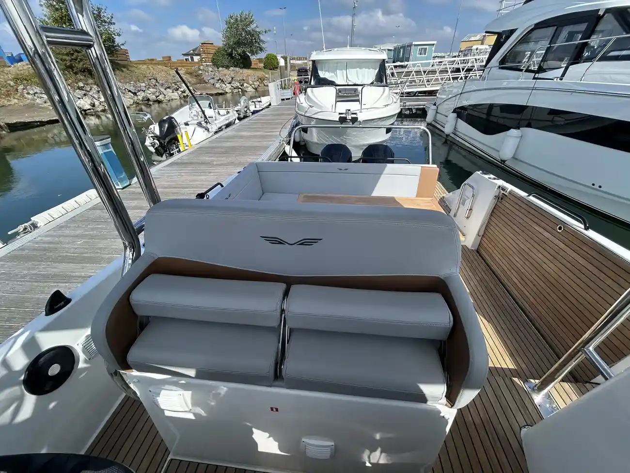 Thumbnail von Beneteau Flyer 9 Sundeck