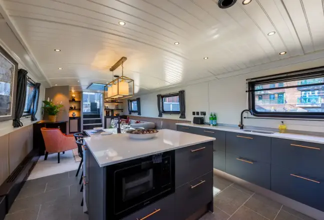 Waterspace Living 70` Greenwich 70 Luxury Widebeam at Poplar Marina