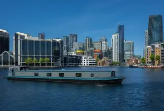 Thumbnail von Waterspace Living 70` Greenwich 70 Luxury Widebeam at Poplar Marina