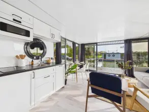 Thumbnail von Waterlodge Five Oasis Five Waterlodge.