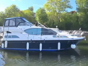 Thumbnail von Haines 320 Aft Cabin Out of the Blue