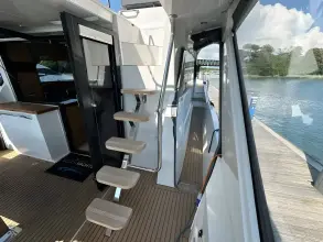 Thumbnail von Sealine F530