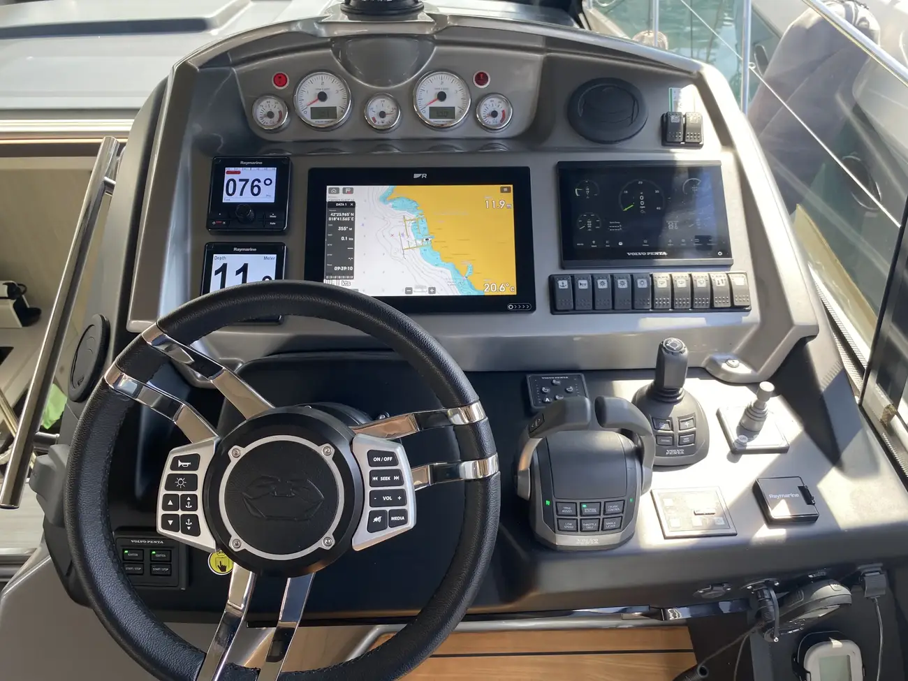 Thumbnail von Cranchi M44