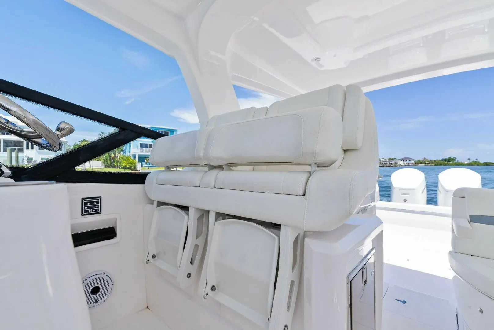 Thumbnail von Intrepid 438 Evolution TIDE CHASER