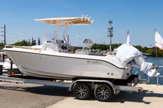 Edgewater 208 CC