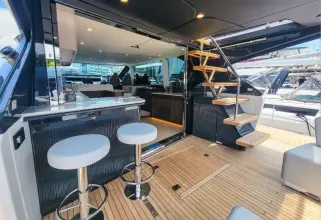 Thumbnail von Fairline Squadron 58