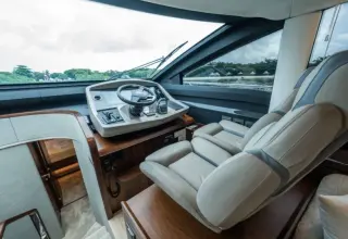 Thumbnail von Fairline Squadron 58
