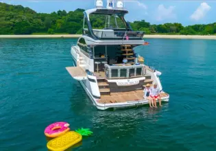 Thumbnail von Fairline Squadron 58
