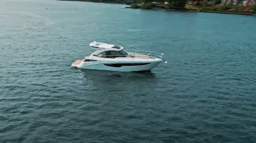 Thumbnail von Galeon 335 HTS