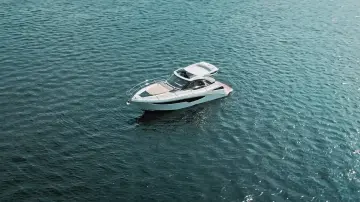 Thumbnail von Galeon 335 HTS