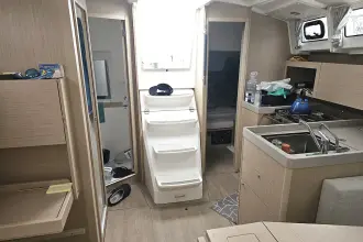 Thumbnail von Beneteau Oceanis 38.1 BLUE FOX