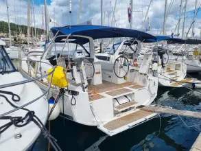 Thumbnail von Beneteau Oceanis 38.1