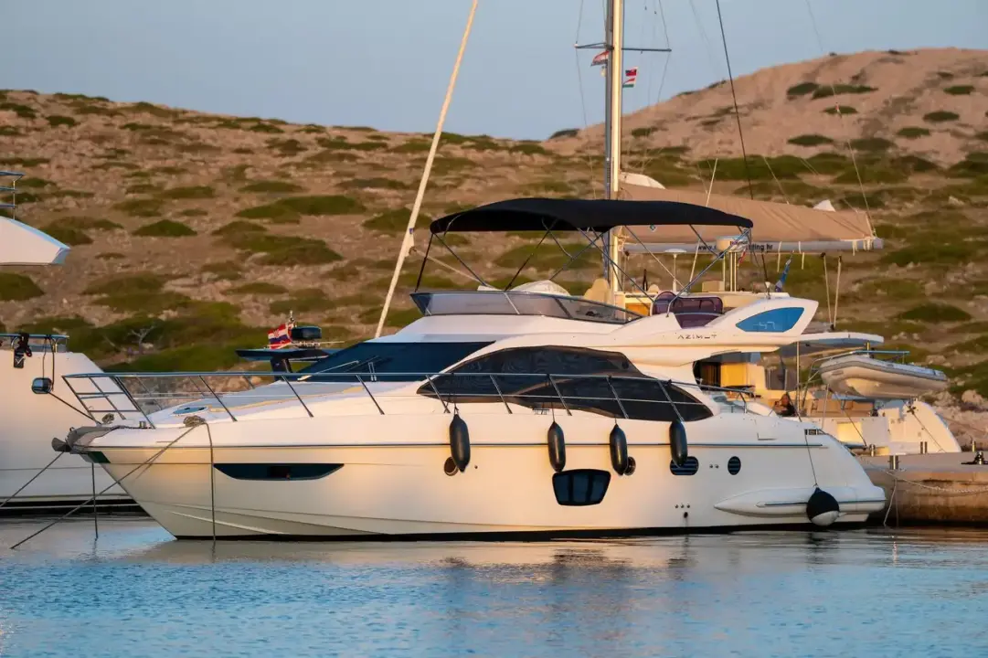 アジマット アトランティス ヴァーヴ 47