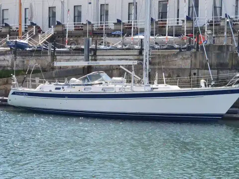 Hallberg-Rassy 46