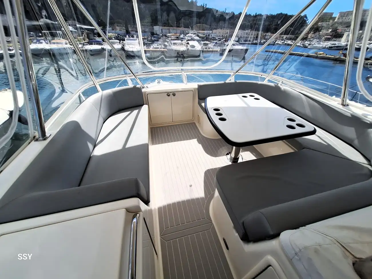 Thumbnail von Riviera 51