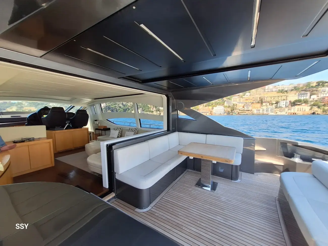 Thumbnail von Pershing 74