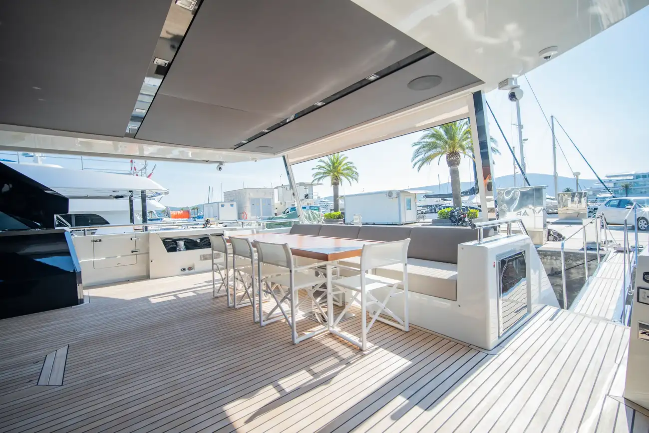 Thumbnail von Astondoa 100 Century