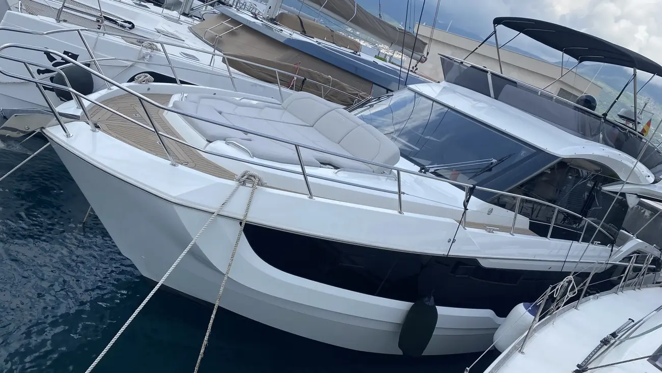 Galeon 440 FLY