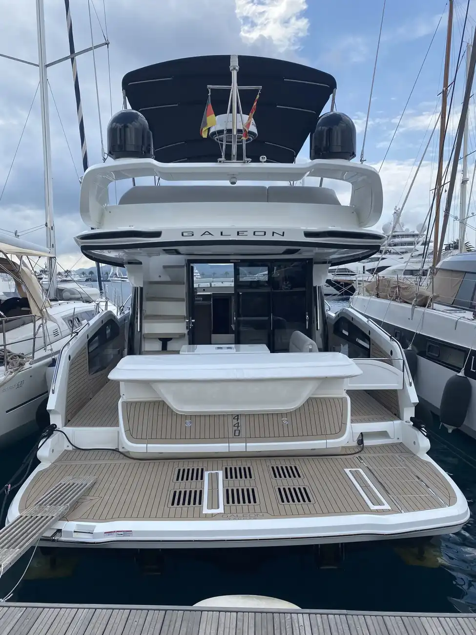 Thumbnail von Galeon 440 FLY