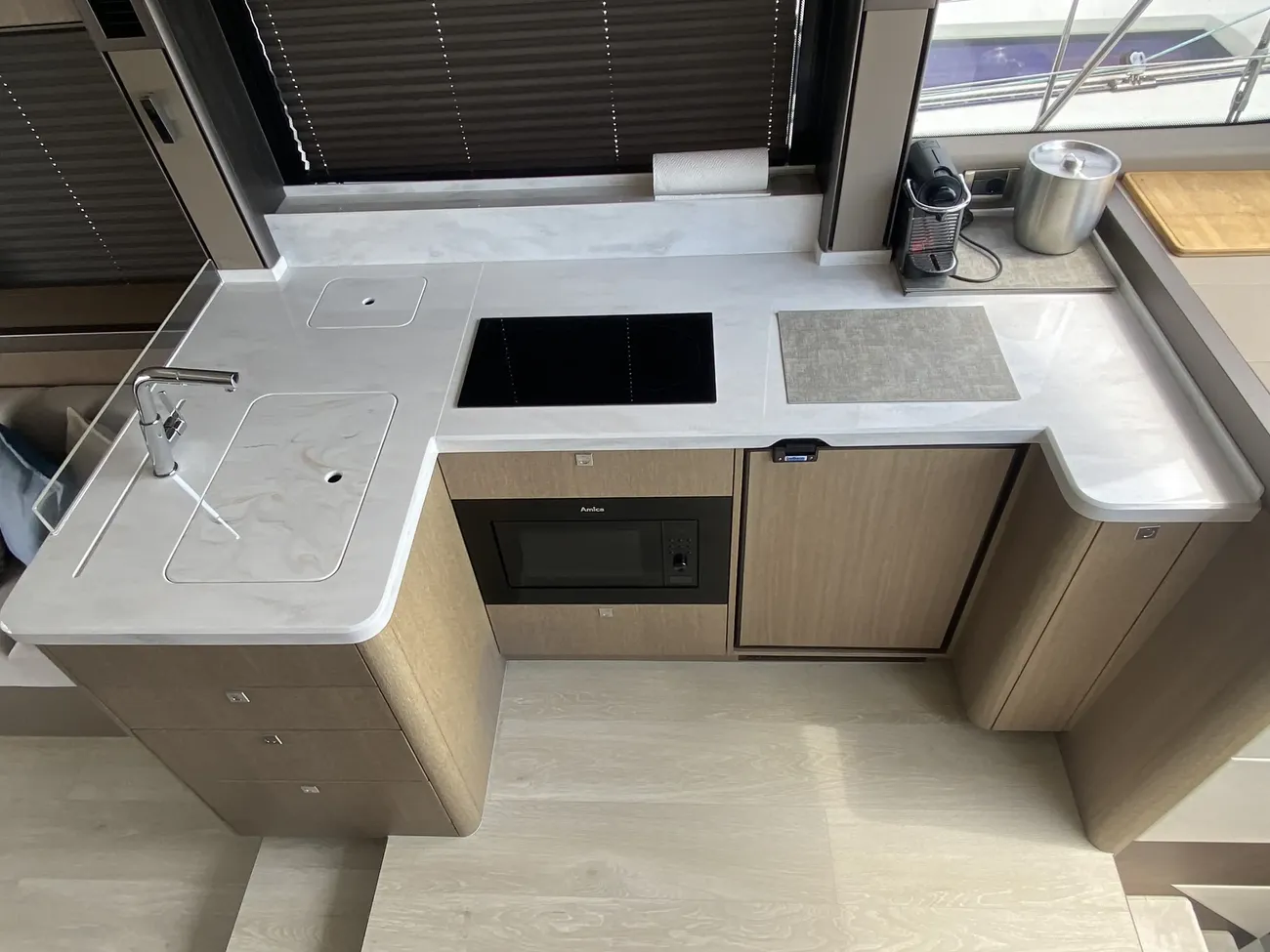 Thumbnail von Galeon 440 FLY