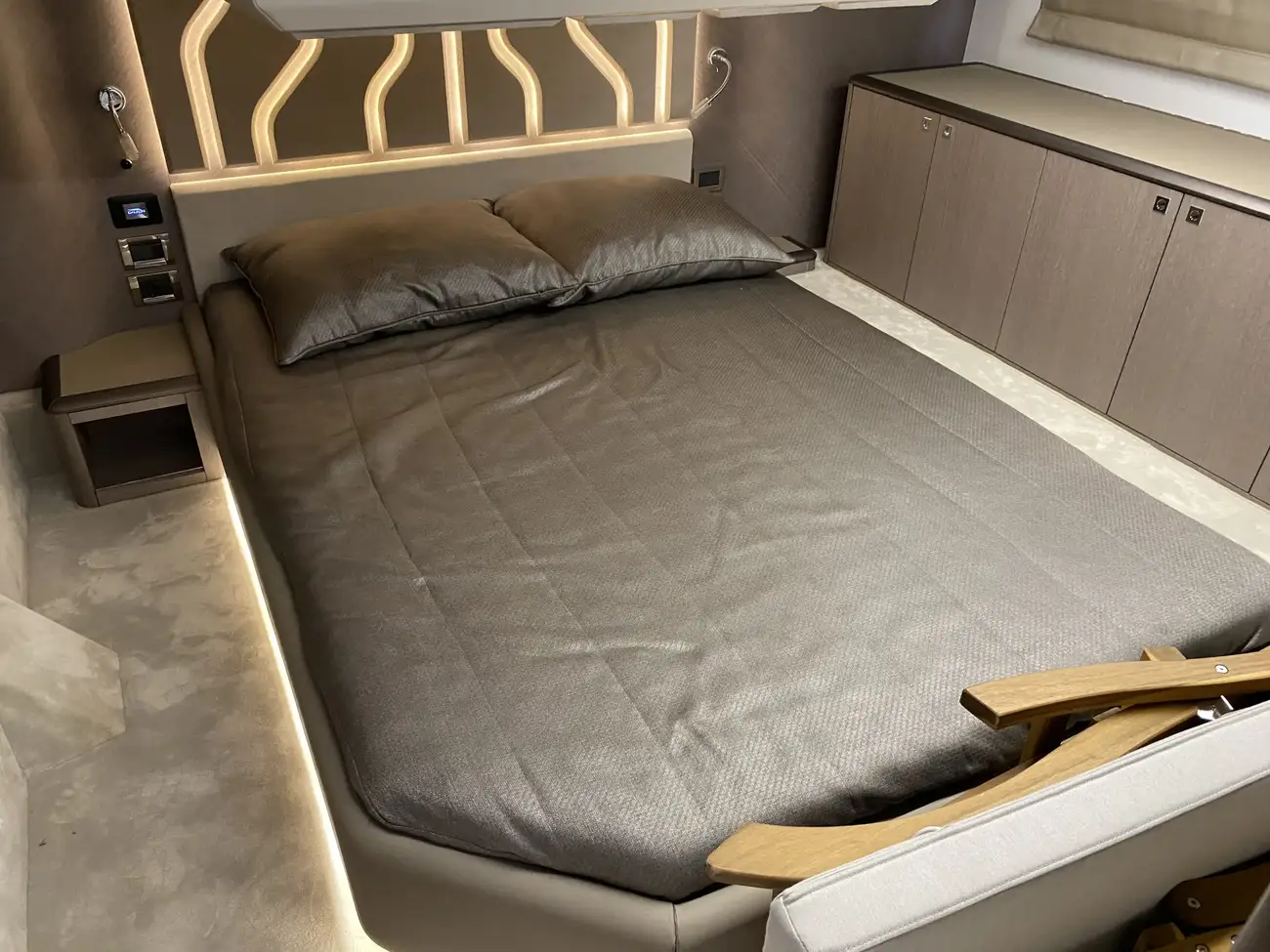 Thumbnail von Galeon 440 FLY