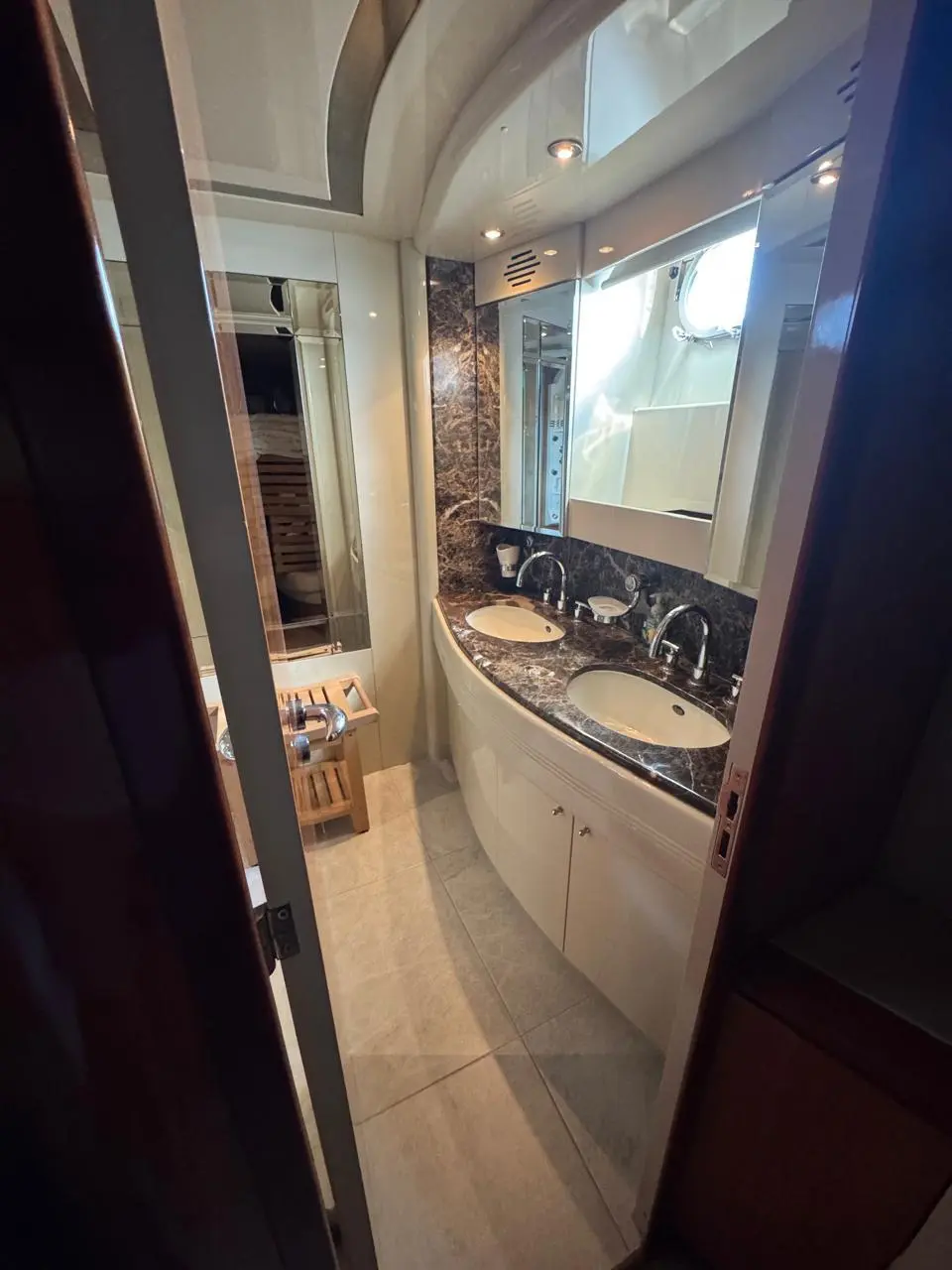 Thumbnail von Azimut 85