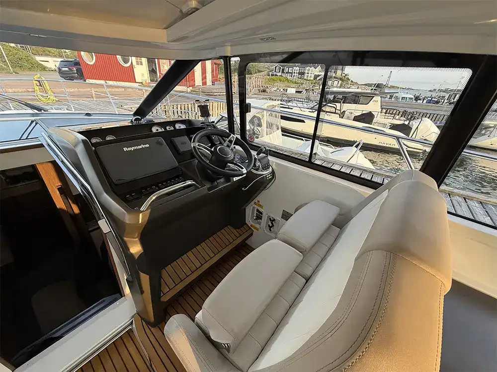 Thumbnail von Jeanneau Leader 46