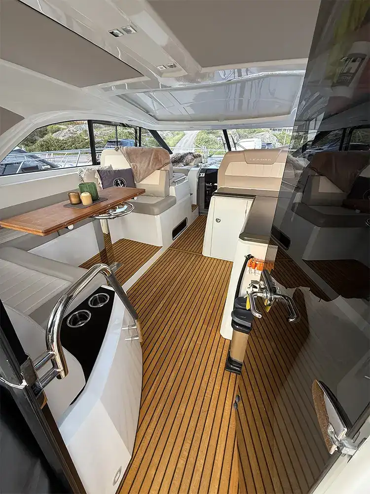 Thumbnail von Jeanneau Leader 46