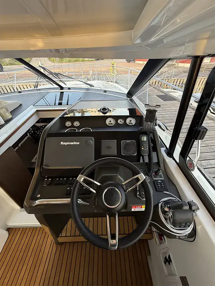 Thumbnail von Jeanneau Leader 46