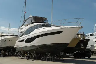 Thumbnail von Princess F55